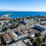 Pacific Inn y Suites
