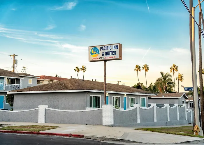 Pacific Inn y Suites